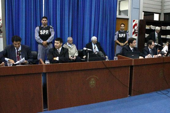 En la jornada de ayer Bussi no acudió al juicio