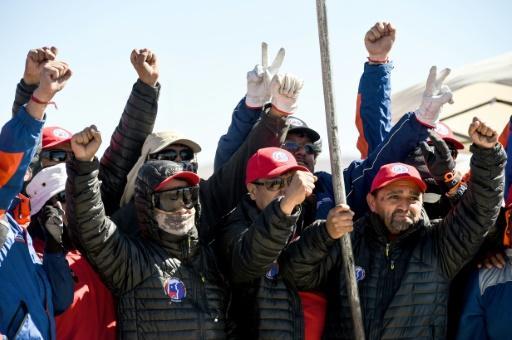 Los minereos chilenos de huelga extendida