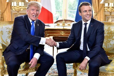 Cordialidad y mesura entre Donald Trump y Emmanuel Macron (foto: ANSA)