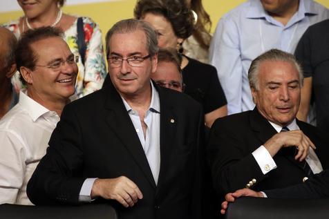 Michel Temer (derecha), el ahora detenido Eduardo Cunha (centro) y Renan Calheiros (izquierda).