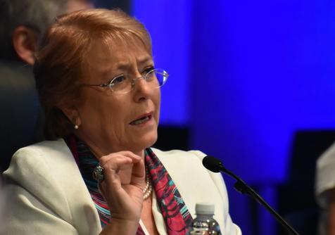 Bachelet avergonzada