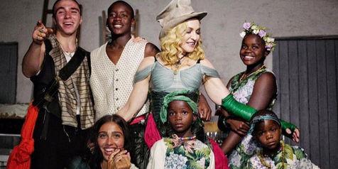 Madonna y sus hijos