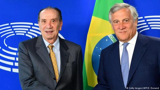 El canciller brasileño, Ferreira, junto al presidente del Parlamento Europeo, Antonio Tajani.