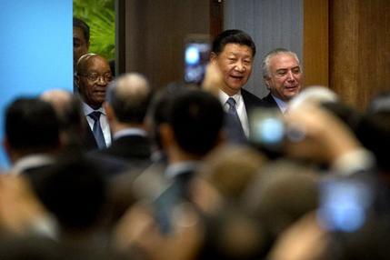  Llegan el presidente de Sudáfrica, Jacob Zuma; el presidente de China, Xi Jinping, y el presidente de Brasil, Michel Temer