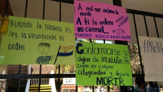 Colegio Tecnico Nacional de Asunción tomado por estudiantes