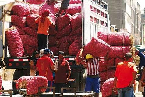 La vieja ley chilena forzaba a los trabajadores a cargar hasta 50 kilogramos de peso. 