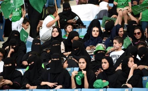 Los estadios en Riad, Yeda y Daman estén preparados para recibir familias desde comienzos de 2018"