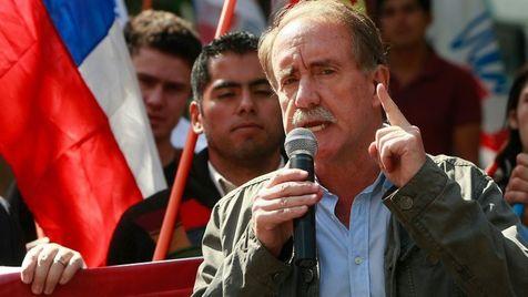 El candidato de izquierda Eduardo Artés Brichetti, del partido Unión Patriótica, (foto: Ansa)