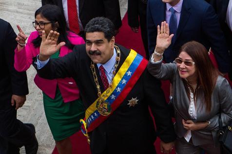 Maduro va a elecciones