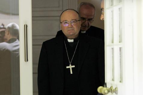 Charles Scicluna abandona Nunciatura en Santiago de Chile. (foto: EPA)