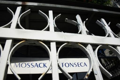 Letrero fuera de las oficinas de Mossack Fonseca en Panamá