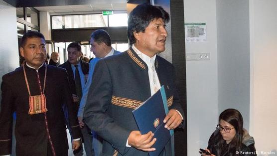 Morales ingresa al Tribunal en La Haya