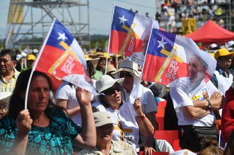 Muestras de devoción y fe de los chilenos durante la visita de Francisco a ese país a principios de año. 