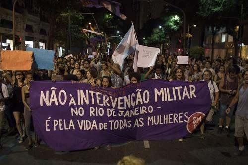 Una comisión popular contra la intervención militar carioca