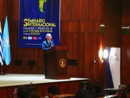 Mario Guillen en la apertura del seminario, ayer en La Paz