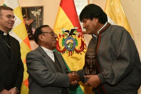Toribio Ticona y Evo Morales, ayer en La Paz