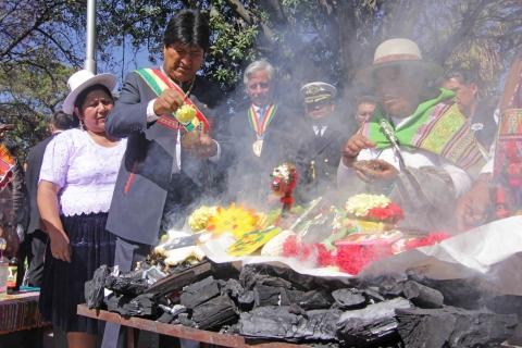Evo Morales en la ceremonia a la Madre Tierra