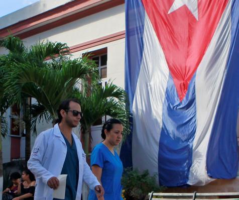Médicos cubanos de la misión en Brasil (foto: ANSA)