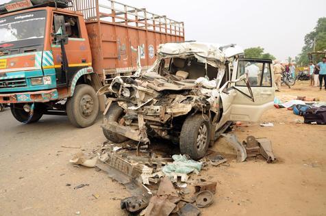 Un accidente de tránsito con numerosos muertos en Asia (foto: ANSA)