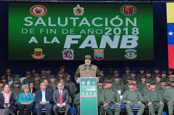 Arenga de Maduro a militares, ayer en Caracas