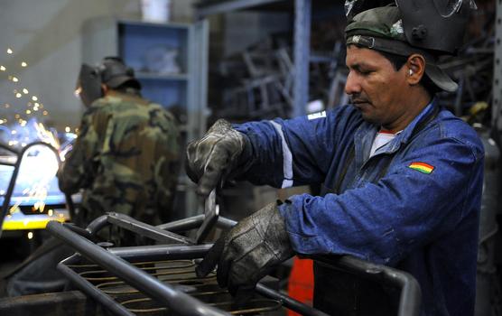 Trabajador industrial boliviano