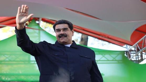 Maduro insiste en llamar al dialogo