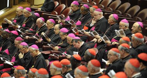 Cardenales reunidos ayer en el Vaticano