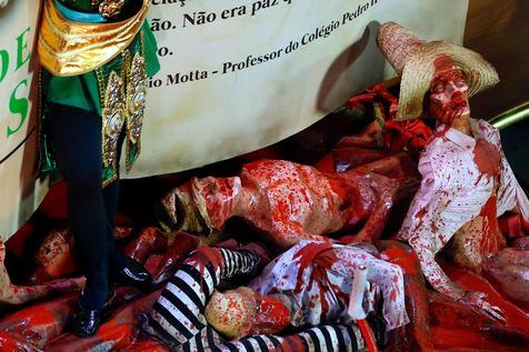 La comparsa Estación Primera de Mangueira honra a activista asesinada Marielle Franco (foto: ANSA)