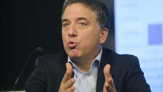 Nicolás Dujovne, ministro de Hacienda, se abraza al acuerdo con el FMI para poder pagar la deuda. 