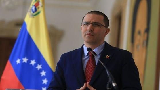 El canciller venezolano destacó que la salida de los funcionarios estadounidenses se realizó cumpliendo la Convención de Viena