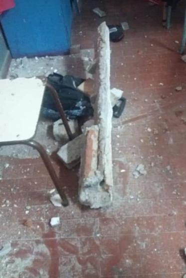 Cayó un trozo de pared en escuela de Buenos Aires