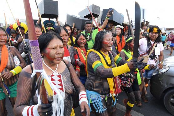 Las bravas mujeres indigenas del Brasil