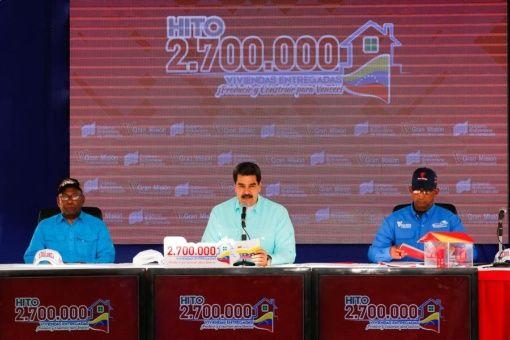 Maduro ya entregó 2.700.000 viviendas