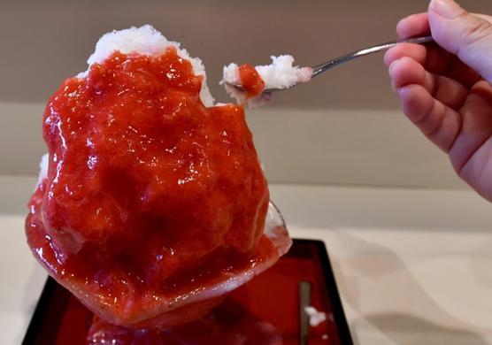 El "kakigori" hecho con helado natural en el restaurante Koji Morinishi de Tokio