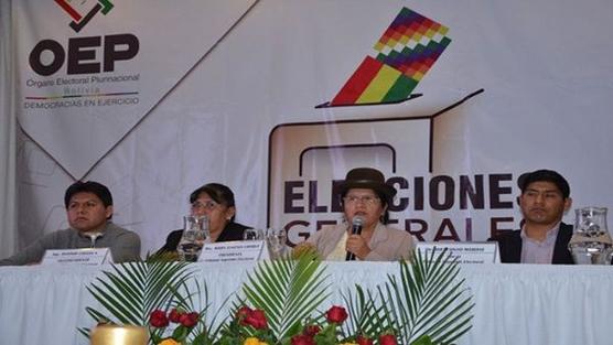 María Eugenia Choque del TSE de Bolivia