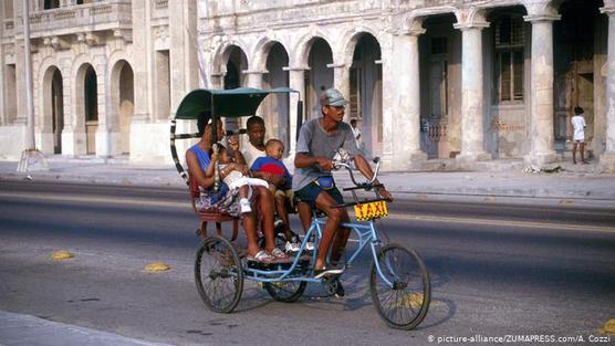 Un triciclo en La Habana