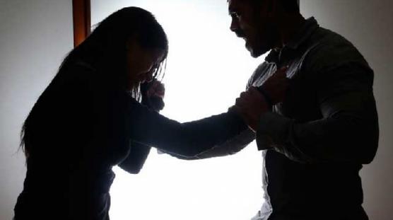 Foto referencial en la web sobre violencia familiar