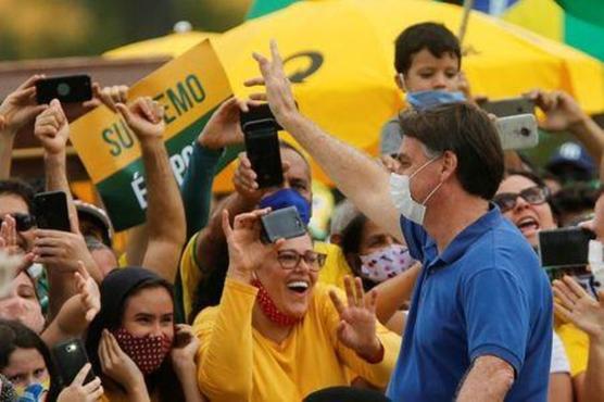 Bolsonaro provoca la ira de todo el mundo