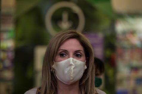 Mujeres chilenas bajo agobio por la pandemia (foto: ANSA)