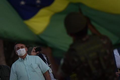 Médicos critican a Bolsonaro por vacuna (foto: ANSA)