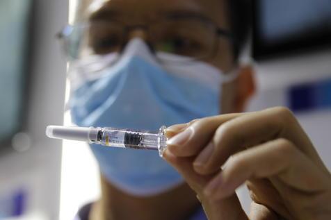Vacunas chinas hacia San Pablo. A fin de año comienzan a aplicarlas (foto: ANSA)