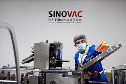 Instalaciones de envasado del fabricante de vacunas chino Sinovac Biotech, en Pekin