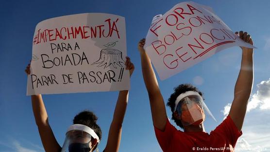 Crecen las protestas contra Bolsonaro