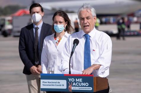 Piñera recibió la vacuna china