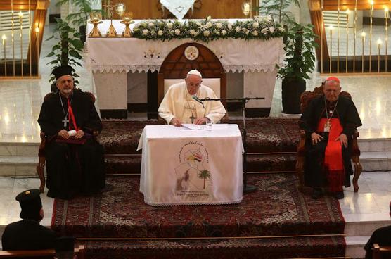 Los cristianos son una minoría viviente en Irak", afirmó el Papa en su primer día en Irak