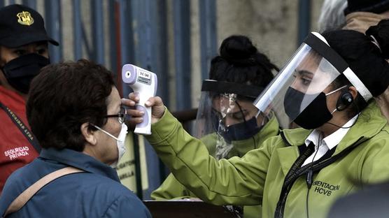 Las nuevas medidas restrictivas de circulación entraron en vigencia ayer lunes en Chile