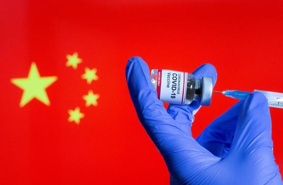 China reconoce escasa efectividad de la vacuna