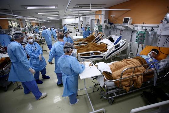 Angustiante situación pasan en los colmatados hospitales brasileños
