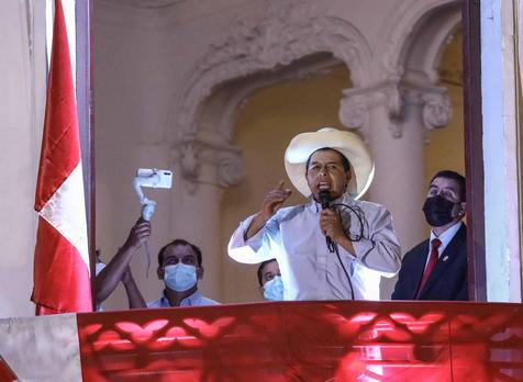Finalizó conteo electoral, Castillo confirmó triunfo en Perú (foto: EPA)