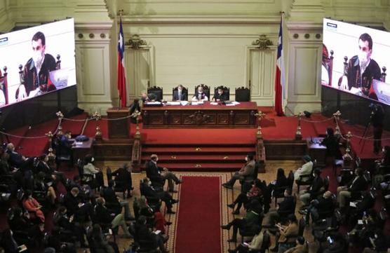 La primera sesión de la Asamblea Constituyente en Santiago, ayer